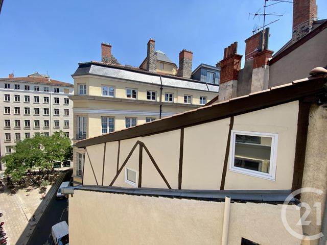 Afficher la photo en grand Appartement F4 à vendre - 4 pièces - 74.39 m2 - LYON - 69001 - RHONE-ALPES - Century 21 Presqu'Île Immobilier