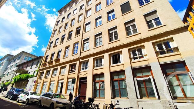 Studio à vendre - 1 pièce - 30.0 m2 - LYON - 69001 - RHONE-ALPES - Century 21 Presqu'Île Immobilier Studio à vendre - 1 pièce - 30.0 m2 - LYON - 69001 - RHONE-ALPES - Century 21 Presqu'Île Immobilier