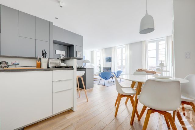 Appartement F2 à vendre - 2 pièces - 50.1 m2 - LYON - 69001 - RHONE-ALPES - Century 21 Presqu'Île Immobilier Appartement F2 à vendre - 2 pièces - 50.1 m2 - LYON - 69001 - RHONE-ALPES - Century 21 Presqu'Île Immobilier