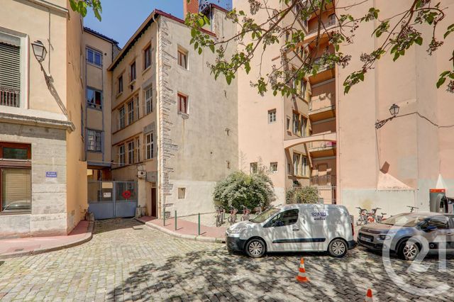 Appartement F2 à vendre - 2 pièces - 51.5 m2 - LYON - 69005 - RHONE-ALPES - Century 21 Presqu'Île Immobilier Appartement F2 à vendre - 2 pièces - 51.5 m2 - LYON - 69005 - RHONE-ALPES - Century 21 Presqu'Île Immobilier