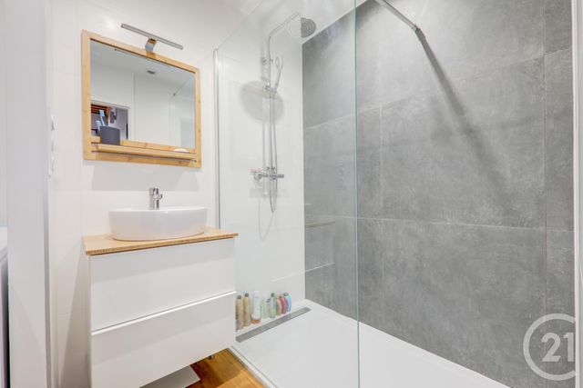 Appartement F2 à vendre - 2 pièces - 51.5 m2 - LYON - 69005 - RHONE-ALPES - Century 21 Presqu'Île Immobilier Appartement F2 à vendre - 2 pièces - 51.5 m2 - LYON - 69005 - RHONE-ALPES - Century 21 Presqu'Île Immobilier