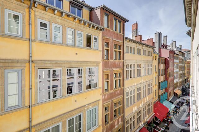 Appartement F3 à vendre - 3 pièces - 90.7 m2 - LYON - 69002 - RHONE-ALPES - Century 21 Presqu'Île Immobilier Appartement F3 à vendre - 3 pièces - 90.7 m2 - LYON - 69002 - RHONE-ALPES - Century 21 Presqu'Île Immobilier