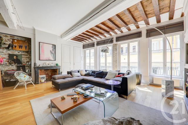 Appartement F3 à vendre - 3 pièces - 90.7 m2 - LYON - 69002 - RHONE-ALPES - Century 21 Presqu'Île Immobilier Appartement F3 à vendre - 3 pièces - 90.7 m2 - LYON - 69002 - RHONE-ALPES - Century 21 Presqu'Île Immobilier