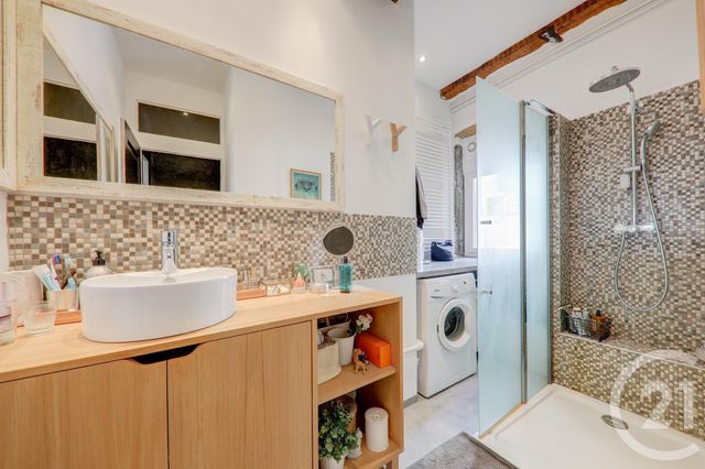 Appartement F3 à vendre - 3 pièces - 90.7 m2 - LYON - 69002 - RHONE-ALPES - Century 21 Presqu'Île Immobilier Appartement F3 à vendre - 3 pièces - 90.7 m2 - LYON - 69002 - RHONE-ALPES - Century 21 Presqu'Île Immobilier