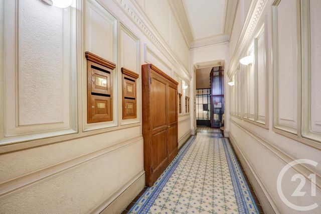 Afficher la photo en grand Appartement F2 à vendre - 2 pièces - 45.0 m2 - LYON - 69001 - RHONE-ALPES - Century 21 Presqu'Île Immobilier