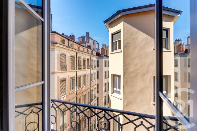 Appartement F5 à vendre - 5 pièces - 167.2 m2 - LYON - 69001 - RHONE-ALPES - Century 21 Presqu'Île Immobilier