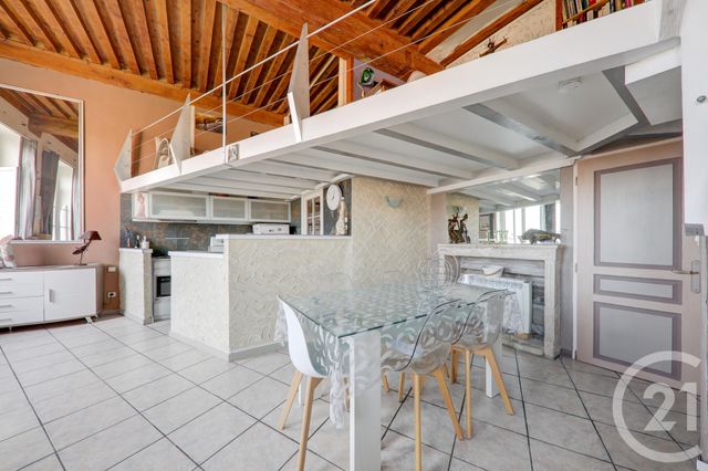 Afficher la photo en grand Appartement à vendre - 2 pièces - 46.61 m2 - LYON - 69001 - RHONE-ALPES - Century 21 Presqu'Île Immobilier