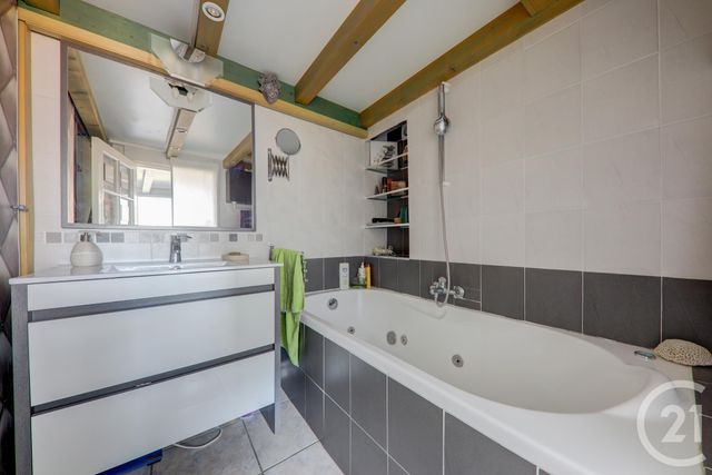 Afficher la photo en grand Appartement à vendre - 2 pièces - 46.61 m2 - LYON - 69001 - RHONE-ALPES - Century 21 Presqu'Île Immobilier