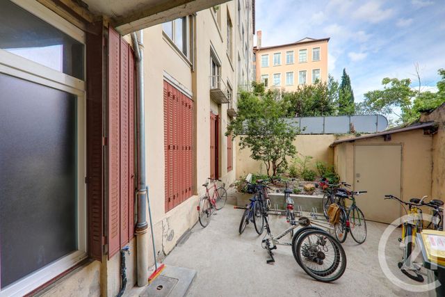Afficher la photo en grand Appartement à vendre - 2 pièces - 46.61 m2 - LYON - 69001 - RHONE-ALPES - Century 21 Presqu'Île Immobilier