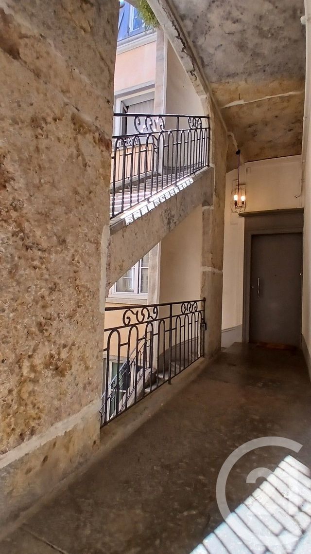 Appartement F3 à vendre - 4 pièces - 130.35 m2 - LYON - 69001 - RHONE-ALPES - Century 21 Presqu'Île Immobilier