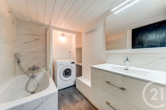 Afficher la photo en grand Appartement F4 à vendre - 2 pièces - 54.71 m2 - LYON - 69001 - RHONE-ALPES - Century 21 Presqu'Île Immobilier