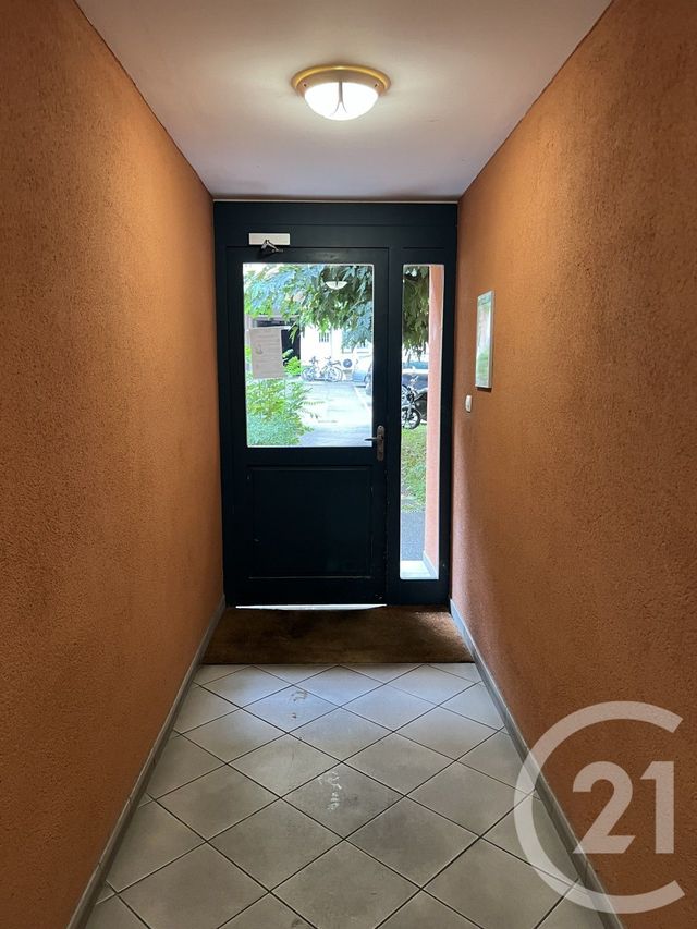 Appartement Studio à vendre - 1 pièce - 33.3 m2 - LYON - 69007 - RHONE-ALPES - Century 21 Presqu'Île Immobilier