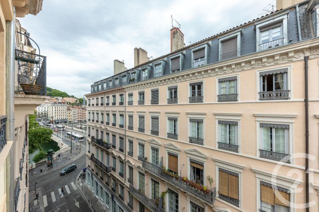 Appartement F4 à vendre - 4 pièces - 58.81 m2 - LYON - 69001 - RHONE-ALPES - Century 21 Presqu'Île Immobilier